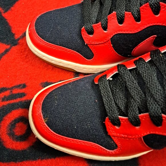 Size 6 Nike Dunk BRED Sky Hi Essential Wedge Heel Women 644877-015 Black Red - Picture 8 of 10